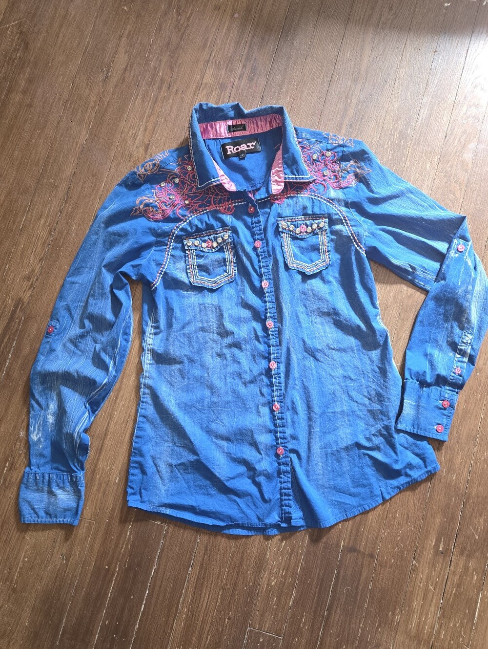 Roar Distressed Print Blue Shirt with Pink Embroidered And Embellished Trim Sz L